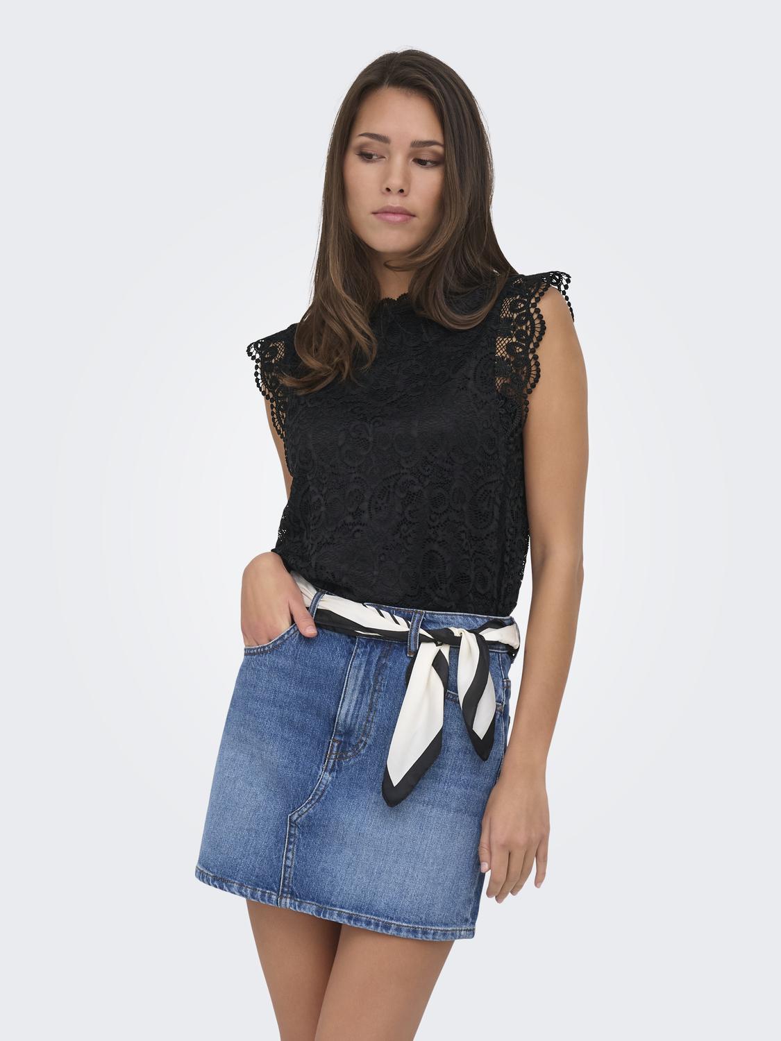model_shot-front